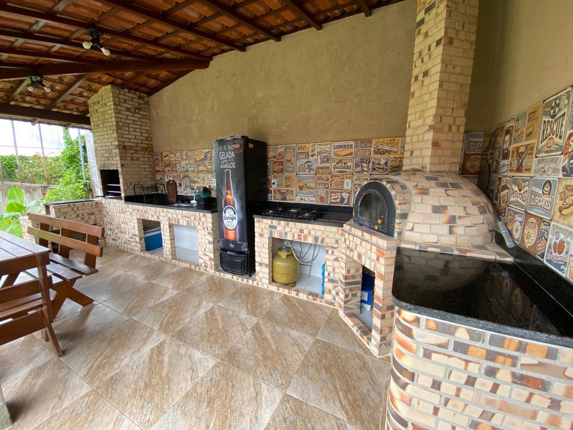 Casa Bem Espacosa Com Piscina, Campo De Futebol E Area Gourmet A Um Quarteirao Da Lagoa De Praia Seca Araruama Exteriér fotografie